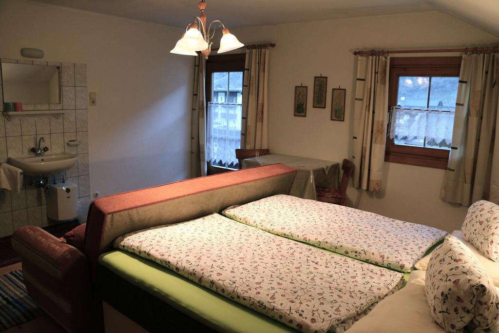 Eggerhof Apartment Neustift im Stubaital Room photo